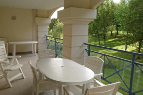 Beautiful green apt near the SEA